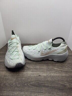 Nike Space Hippie 04 Womens 9 Barely Green Sneakers Shoes DA2725-300